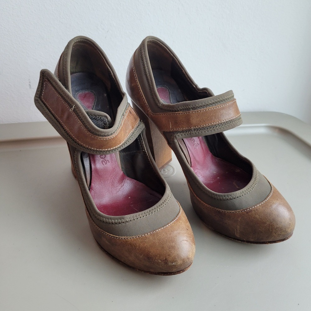 Chloe Brown Leather Mary Jane Wood Block Heel Pumps Size 37 Made in Italy